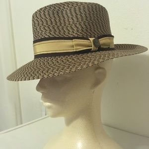 Wide brimmed shapable fedora
